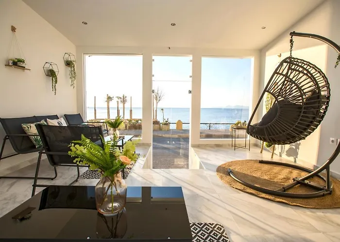 Sea Side Rooms