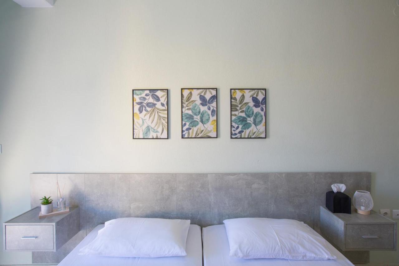 Sea Side Apartment *