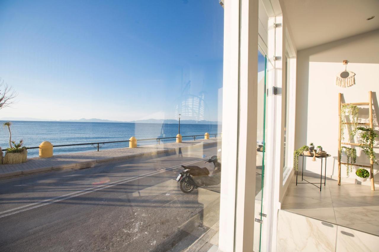 Sea Side Apartment