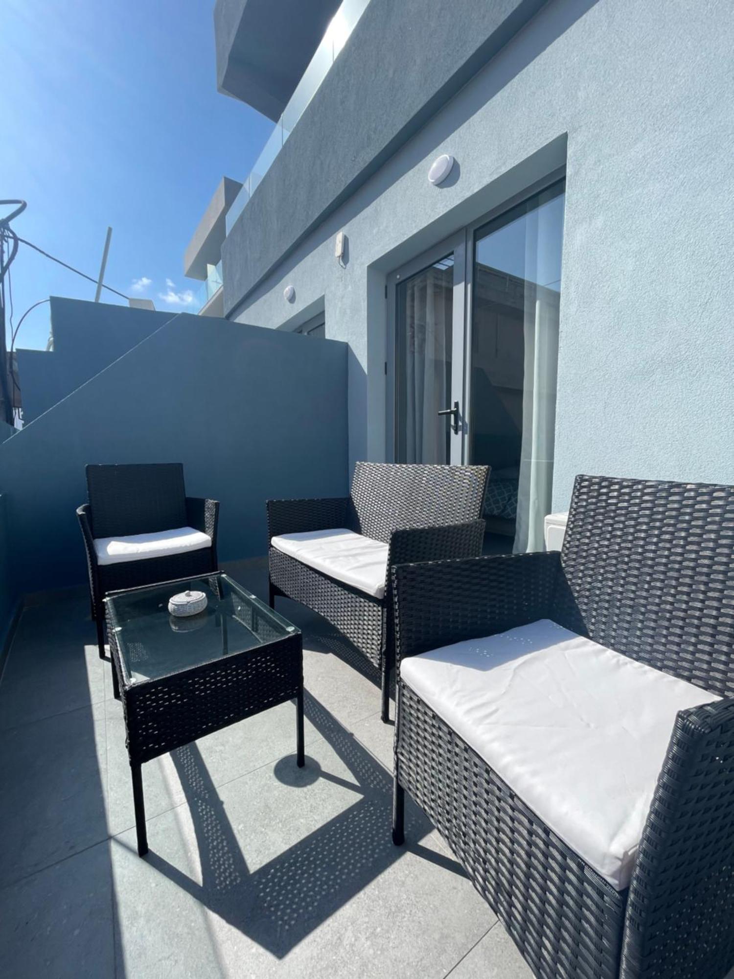 Apartment Sea Side